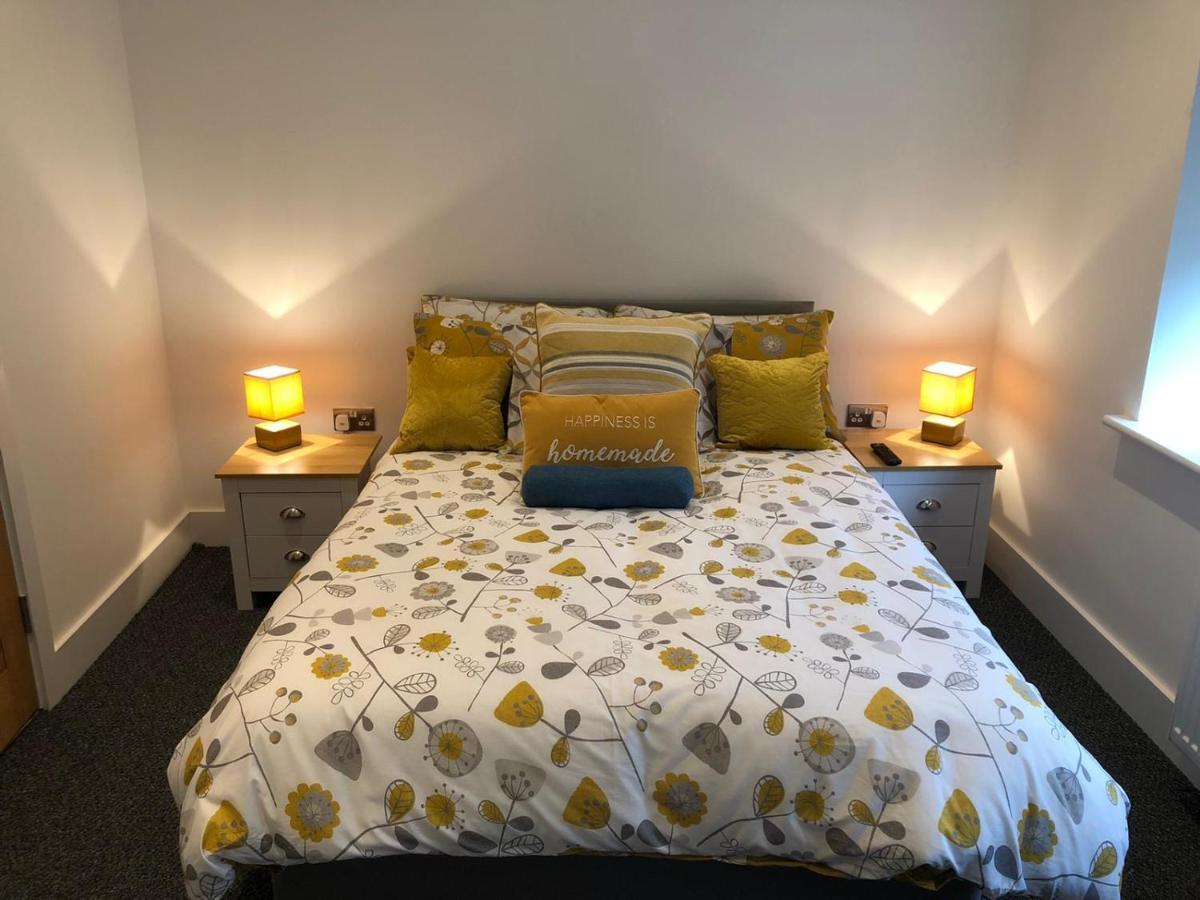 Marine & Suites - Close To Beach, Train Station & Airport Aparthotel Southend-on-Sea